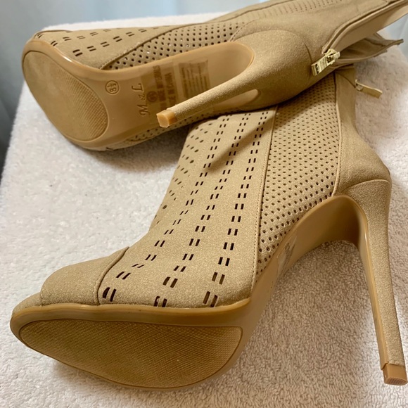 New - Micro Suede Stylish Boots Size 8.5 - Picture 11 of 16